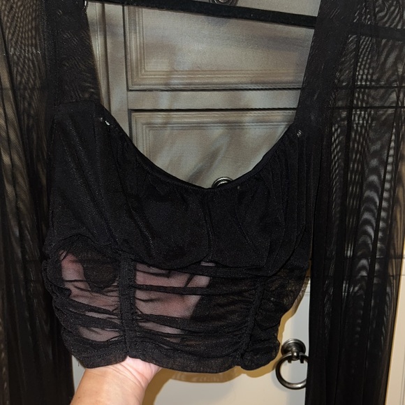 Black long sleeved top - Picture 4 of 4